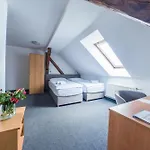 Národní Dům Podbořany 3*
