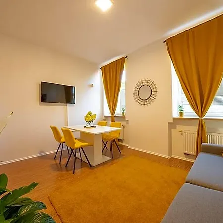 Národní Dům Podbořany 3*